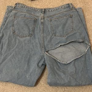 Princess Polly Butt Rip Jeans!